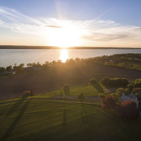Yale Manor B&B & Yurt Glamping Buitenkant foto